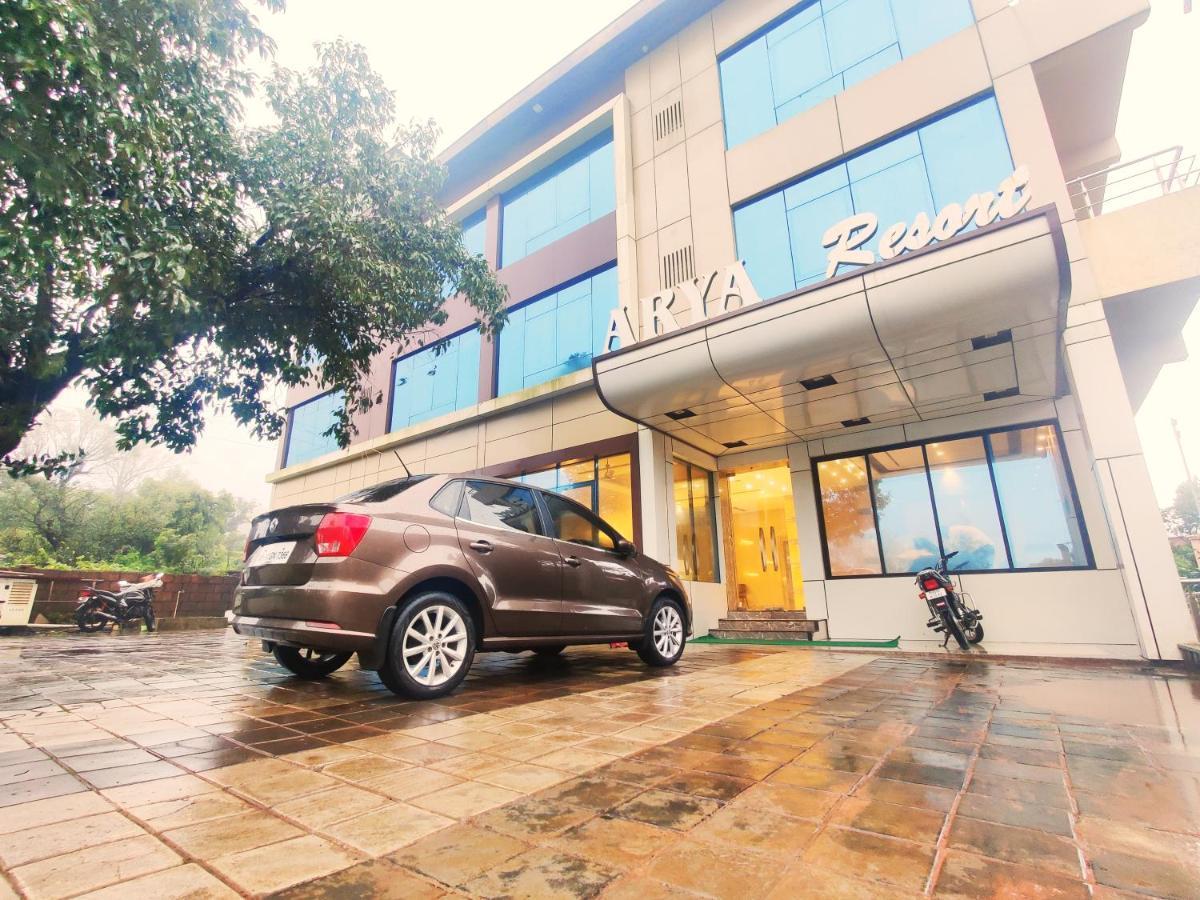 Arya Resort And Spa Mahabaleshwar Bagian luar foto