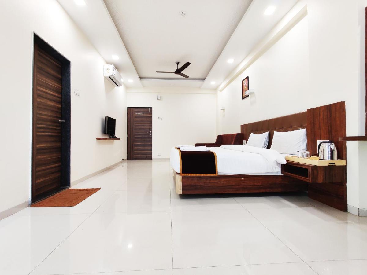 Arya Resort And Spa Mahabaleshwar Bagian luar foto